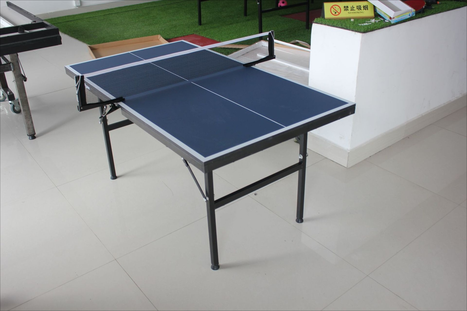 Indoor table tennis table for  - Table Tennis Folding Table のレビューと価格